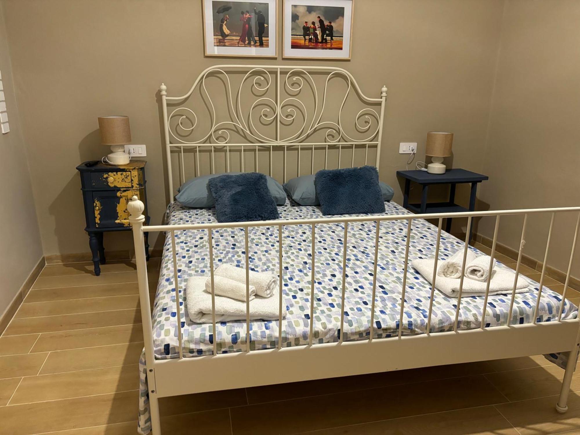 Casa Vacanze La Donna Di Cuori โวลแตร์รา ภายนอก รูปภาพ
